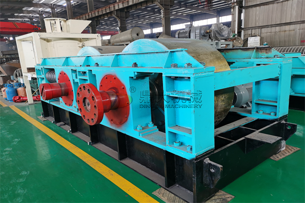 對輥破碎機(jī)輥皮 對輥破碎機(jī)輥皮