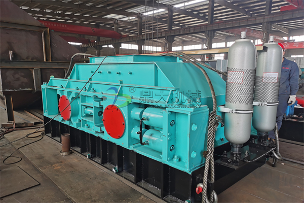 液壓對(duì)輥破碎機(jī) 液壓對(duì)輥破碎機(jī)