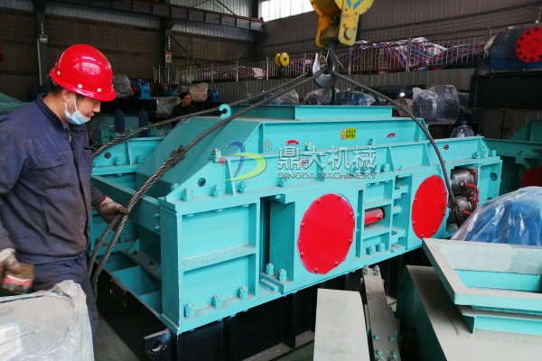 液壓對輥制砂機(jī) 液壓對輥制砂機(jī)