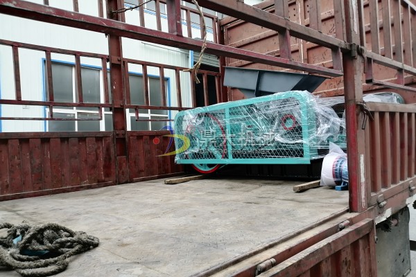 �l(f��)���V�|���T400��250�͌�݁��ɰ�C(j��)һ�_