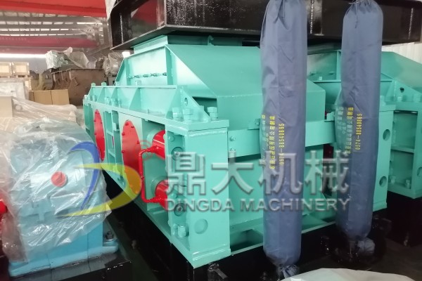 對輥制砂機(jī) 對輥制砂機(jī)